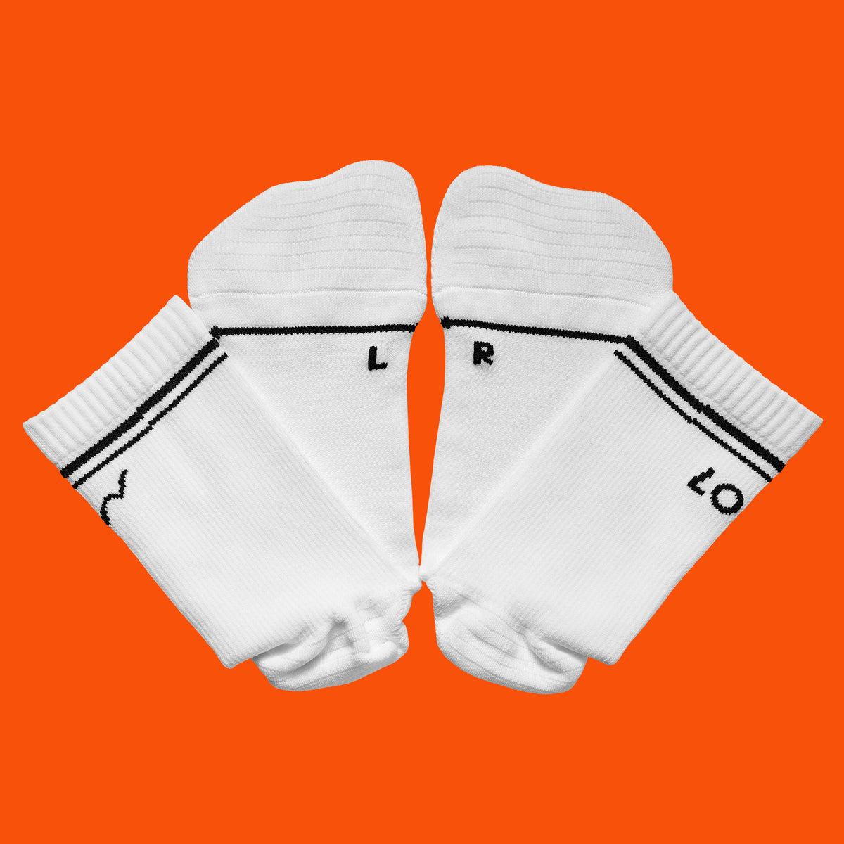 LONO_Singapore_Baretoe_Socks