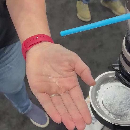 Chalkless Grip Singapore Malaysia Video Usage Hydrophobic